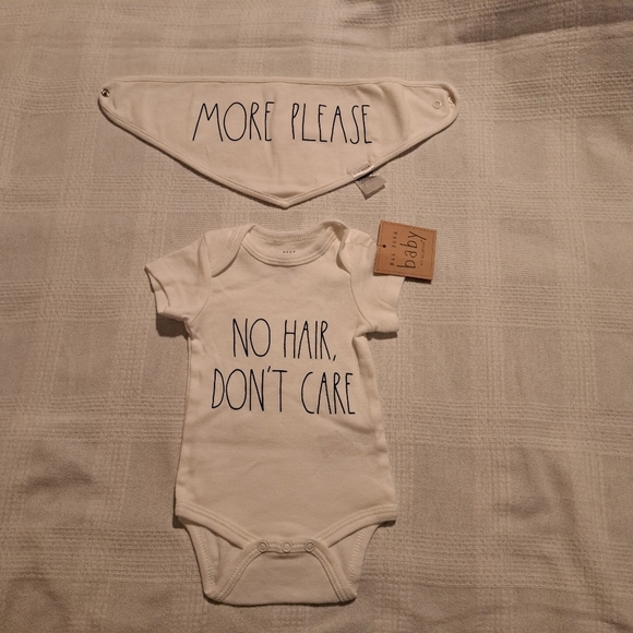 Rae Dunn baby 0-3 months bodysuit new, dribble bib preowned - Picture 1 of 3